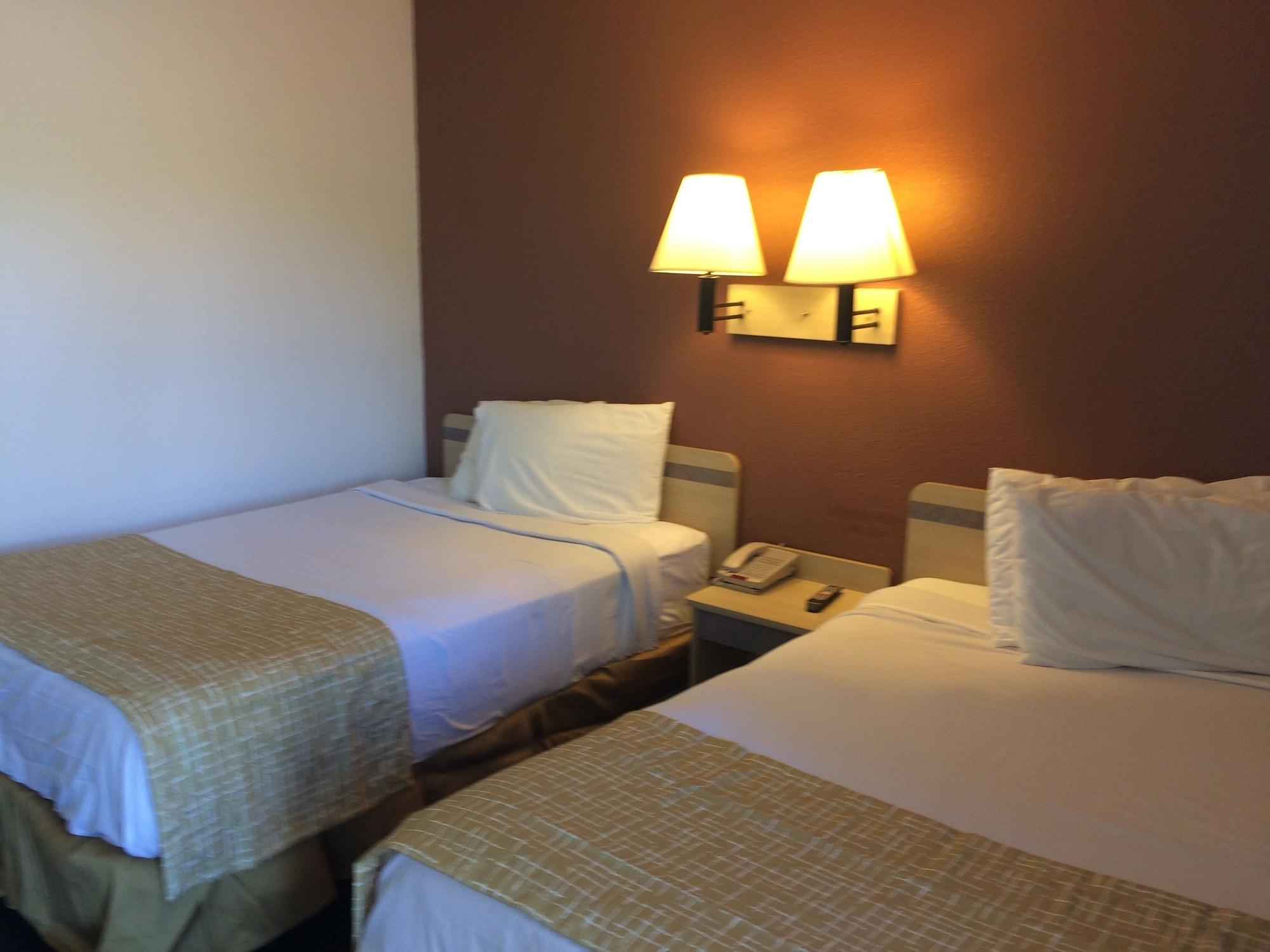 ทราเวลลอดจ์ บาย วินด์แฮม เรตัน Hotel ราโทน ภายนอก รูปภาพ